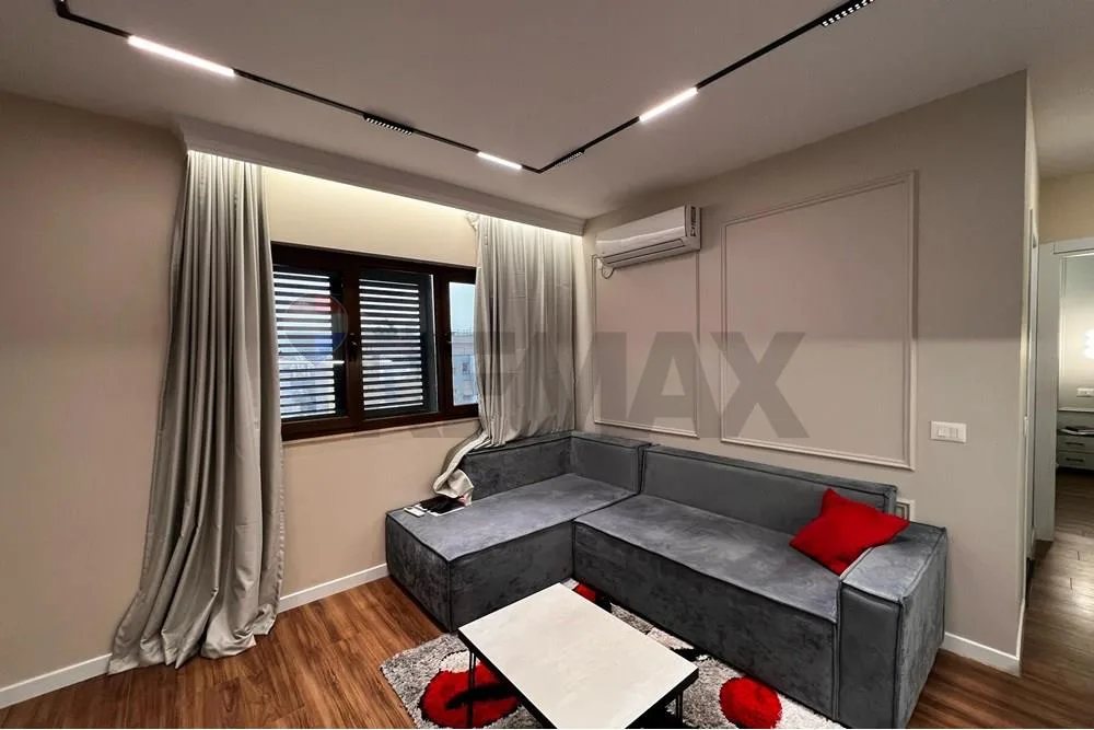 Apartament me qira 1+1 te Komuna e Parisit! 2