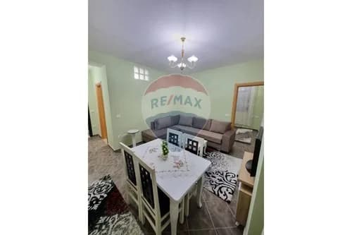 Shitet apartament 1+1 tek Rruga Peti, Kopshti Zoologjik
